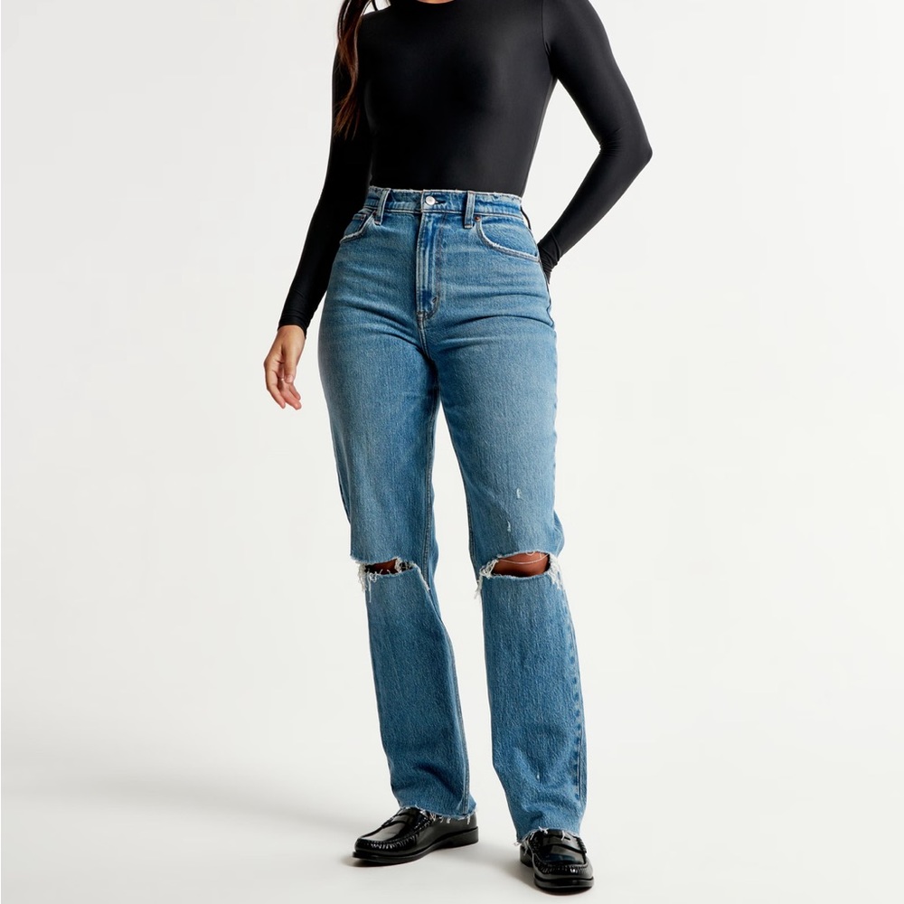 abercrombie and fitch 90s straight ultra high rise ripped jeans